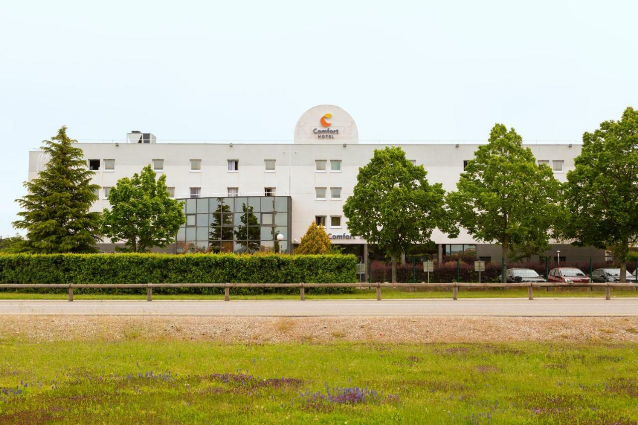 Comfort Hotel Aeroport Lyon St Exupery Colombier-Saugnieu Exterior photo